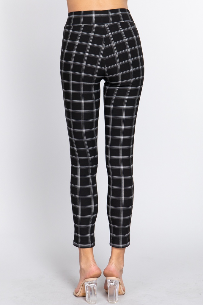 Pantalon a cuadros blanco y negro hot sale