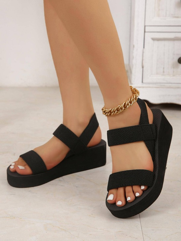 Sandalias negras con online plataforma