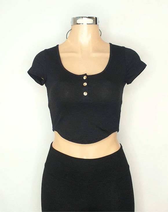 Blusa en U con Botones