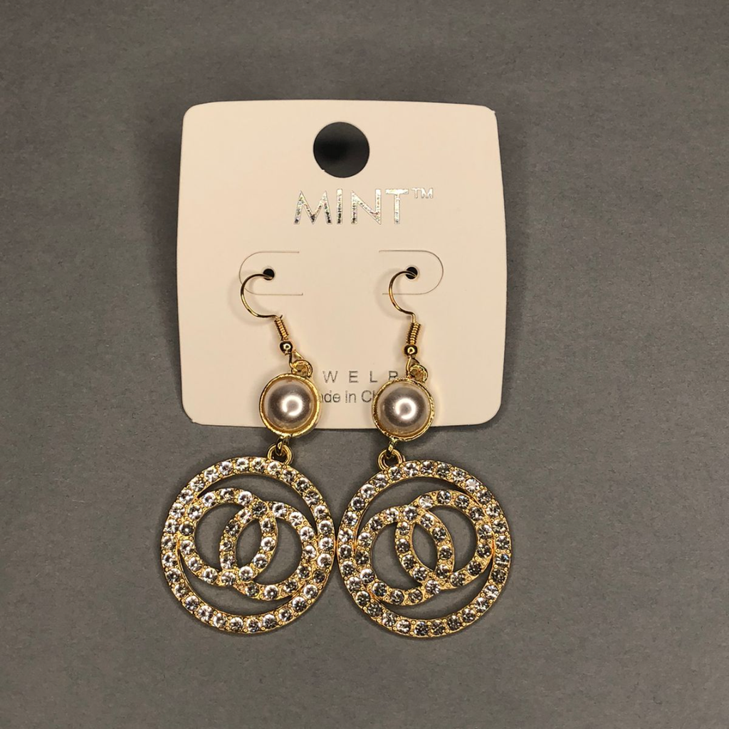 Par de Aretes Estilo Chanel