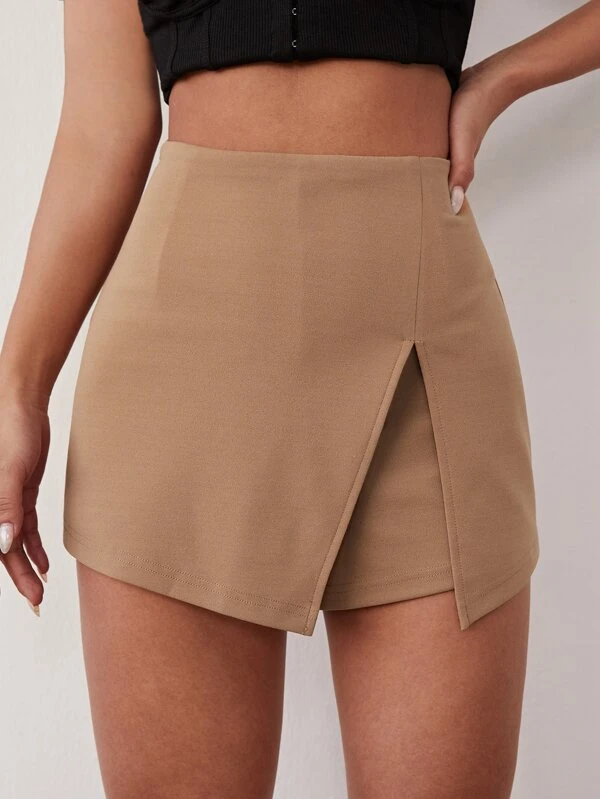 Short Caramelo de Abertura Delantera